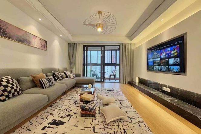 modern 2brs floor heating balcony near west nan jing road Su zhou river line 2,12,13 only 21K