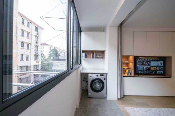 Middle Longhua rd/modern 1br 2lr@L12/7,cozy&qiuet/Nice location