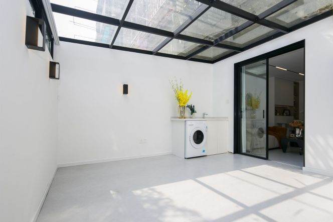 Pudong/Modern 2br 2lr+nice yard/cozy&clean/big living room,Tangqiao@L4