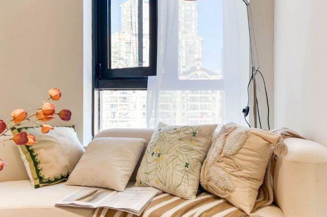 High rise elegant decor 2BR w elevator nr Jiashan rd line 9/12