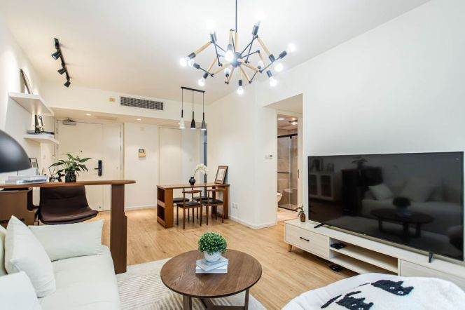 Changping Rd metro/1br1bt/central AC/floor heat/free club/tennis court/pool