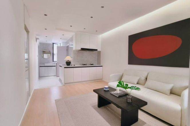 Brand new 1br Nr loushanguan Rd M2/15