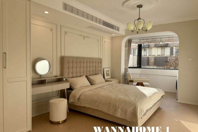 Spacious&Clean&Really Bright Elevator 1Bdr 1Bath Apt+Line 10/13 Xin Tian Di CBD