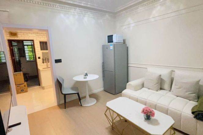 jiangsu rd station one bedroom