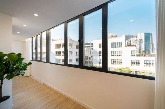 Charming 1br 2lr/big living room/good view,Jiaotong uni@L10/11