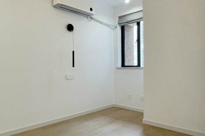 Great Compound+Spacious&Modern&Bright 2Bdrs 1Bath Apt+L14 Wu Ding Rd+Huge Balcony