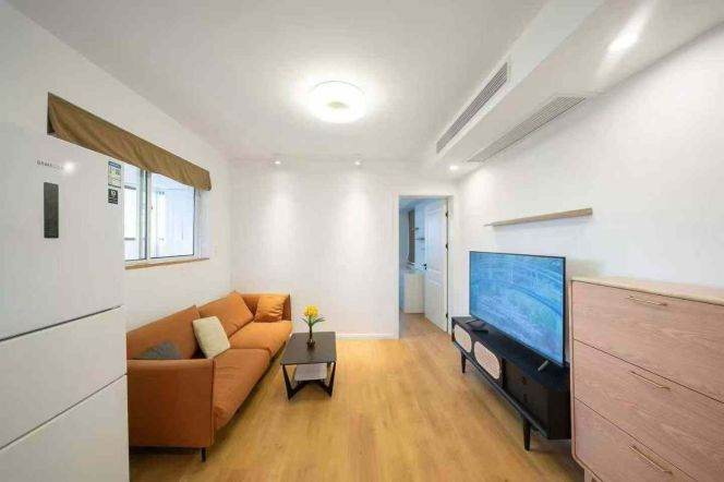(w)nanjing rd elevator 1BR/living room@L2/12/13