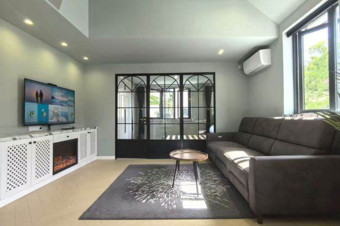 2 beds with Floor heating/Oven near iapm,Line 1/10/12 South Shanxi Road St.