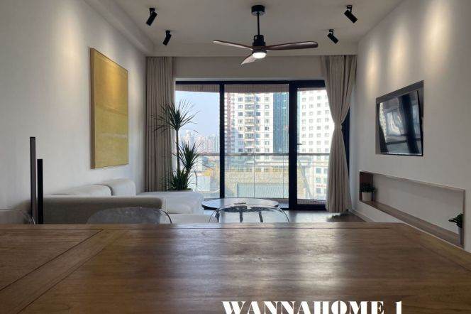 Top Building+Really Bright&Spacious 3Bdrs 2Baths Apt+Jing An Temple+Wu Kang Rd+Open Balcony