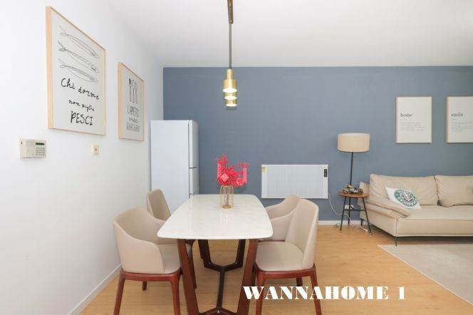 Spacious&Bright&Modern 1Bdr 1Bath+W Nanjing Rd CBD+Open Balcony+Top Compound