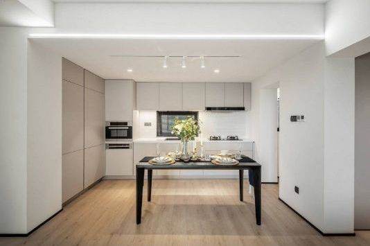 SH library/ambassy court 3br