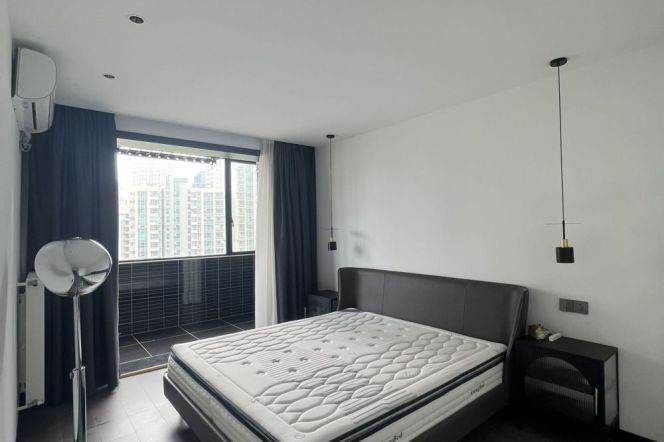 Nice one bedrooms Apt +wall Heating+central AC+oven@Changping Rd