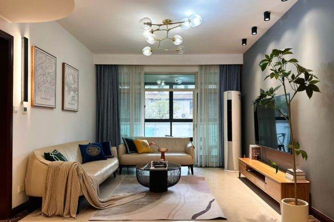 West Nanjing rd station two bedrooms