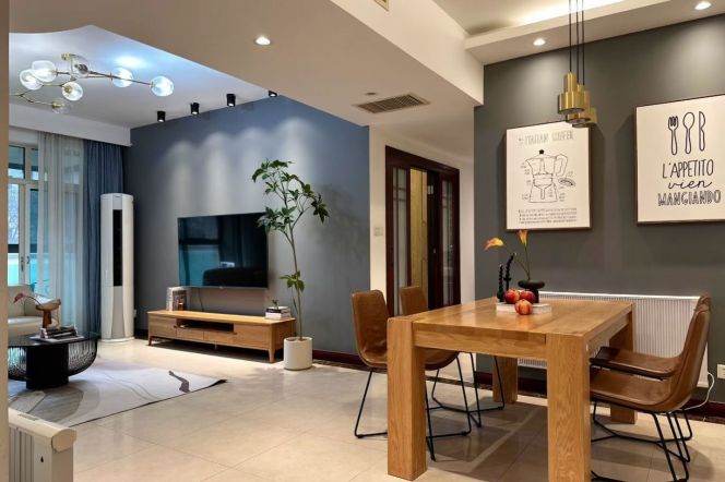 West Nanjing rd station two bedrooms