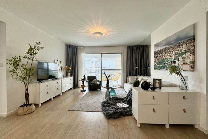 Central Residences Spacious 3br/2btwith open balcony 150sqm quality compound