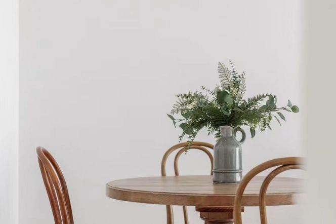 3 bedrooms 2baths Apt/Spacious &Modern/ Line1 Xinzha Rd/People's Square/elevator