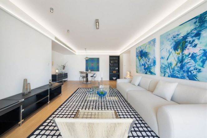 Spacious 3brs&2baths with high rise near Xujiahui