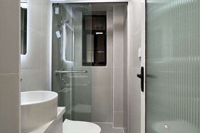 Sunny 1Br | Next to L2/11 Jiangsu Rd | Great sunshine | 5.5K