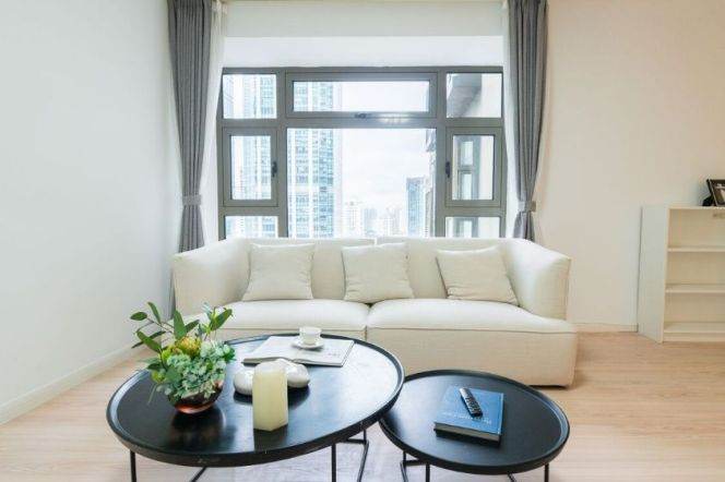 2Bdrs 2Baths /Spacious&Bright /Line1/10/12 South Shaanxi Rd/Elevator/IAPM