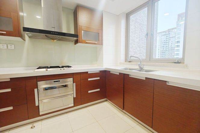 modern 3brs floor heating balcony in most popular compound Century park 