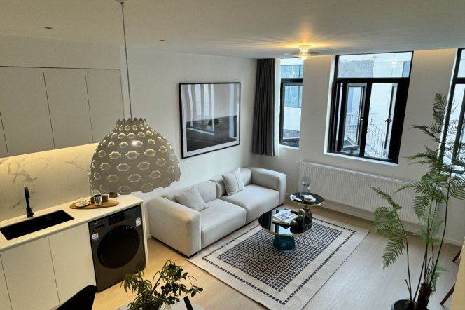 Jing'an Temple & South Shanxi rd Metro L2&7&12 | 1Br LOFT + Wall heating