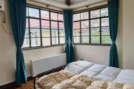 High-ceiling 1br with Big Balcony near iapm,South Shanxi Road St.