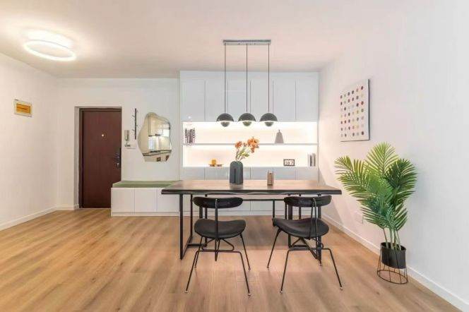 Modern 1br/90sqm &heating/oven @Jiangsu Rd & Line 2/11