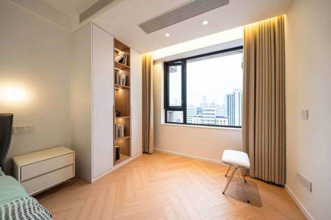 Well Renovated 3BR 2BA High-Rise nr Hanzhong Rd Station