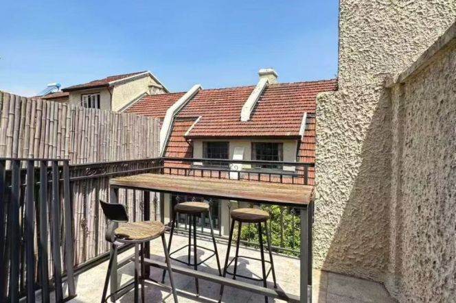 modern big 5brs lane house nice yard big terrace in Xintiandi  43K