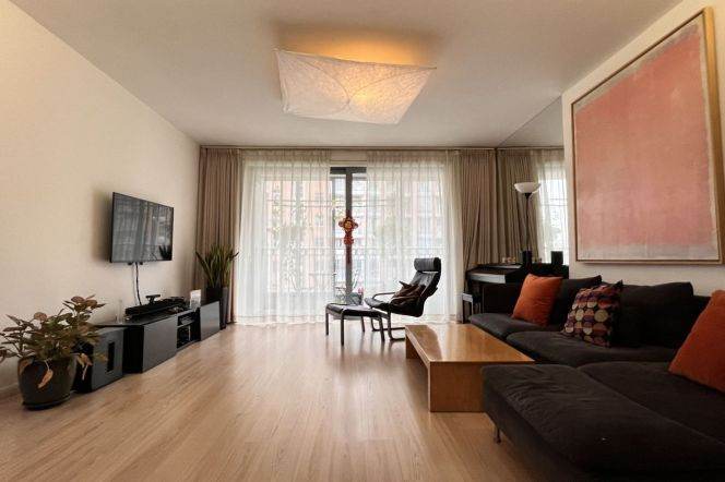 modern 3brs balcony floor heating huge living room in Gubei only 25.5K