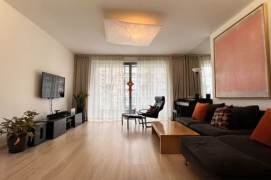 modern 3brs balcony floor heating huge living room in Gubei only 25.5K