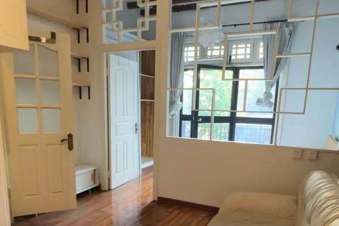 historic villa,1 br, 1bath, 0 distances to Huaihai road