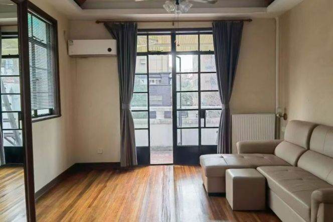 High-ceiling 1br with Big Balcony near iapm,South Shanxi Road St.