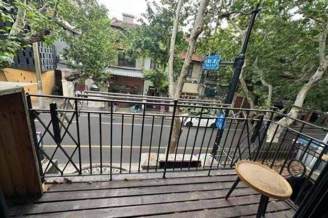 historic villa,1 br, 1bath, 0 distances to Huaihai road