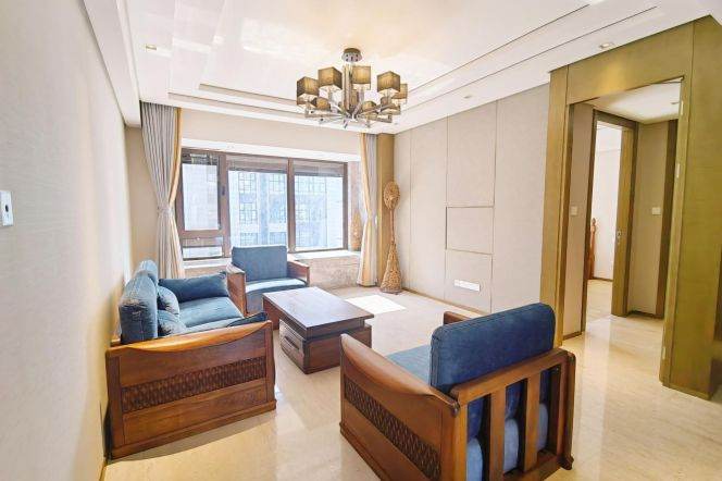 Good size 3 br in high standard compound with floor heating. easy to Wellington shanghai .L 6/8/11