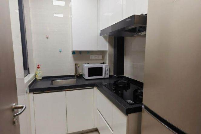 Cozy 1 br next NYU shanghai ,5 mins walking to L6/8/11 Oriental sports center St.