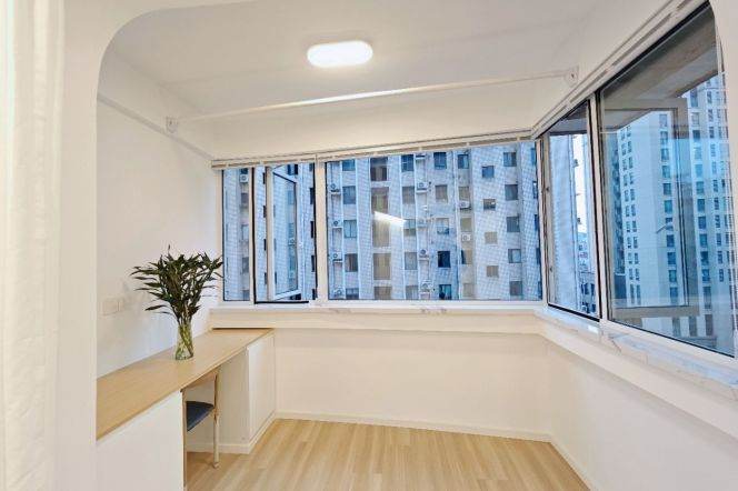 Modern/Spacious 2BR NR Jiashan Rd with Floorheating,Oven 14.2K 