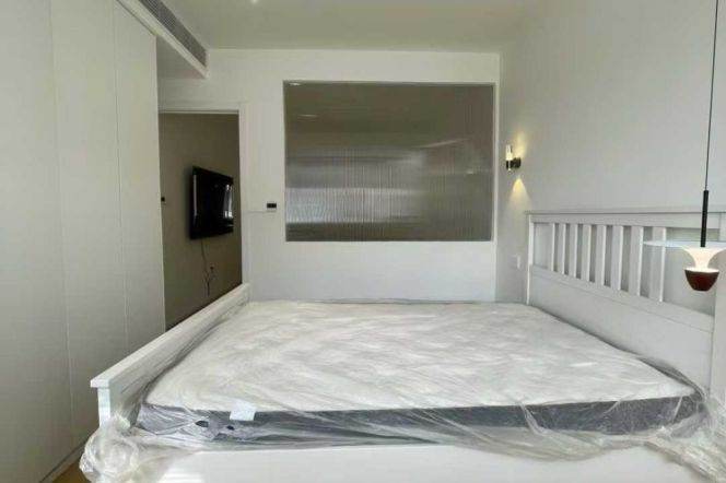 Renovated Bright 1Bed with Oven@Jing’an Temple