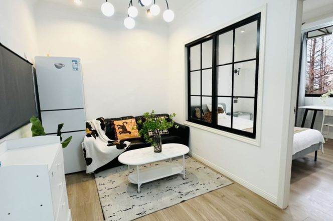 7k 2Br with elevator Nr Jiangsu Rd.line2/11