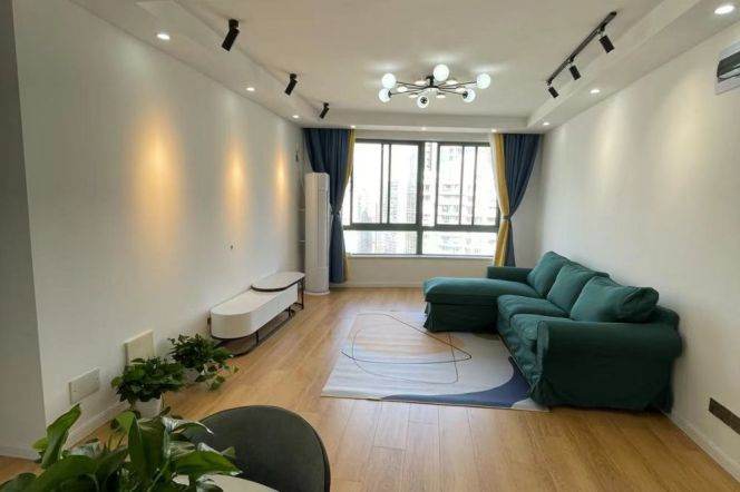 Nice compound 2Brs/2Lrs/1Bt apt nr Wuning rd,M13/14