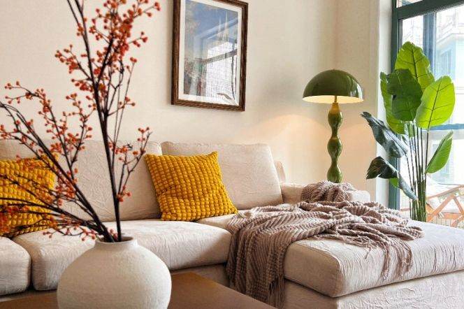 Spacious&Bright 3Bdrs 1Bath Apt+L13 Wu Ning Rd+Great Compound+Large Balcony