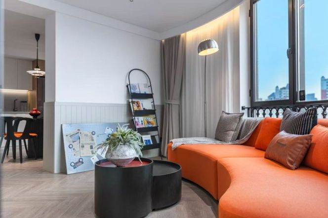 Brand-new luxury 2br serviced apt in Jing'an nr L3,4,8