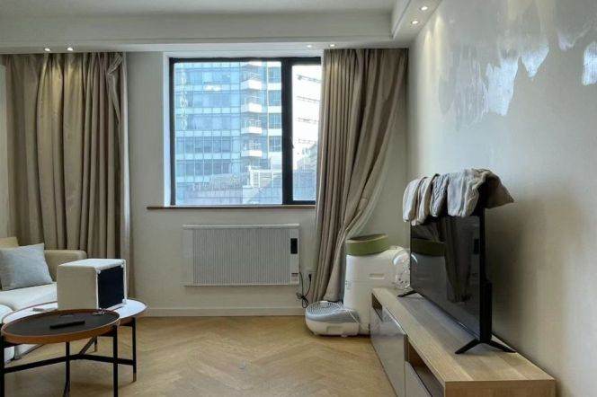 Nice Balcony+Spacious&Modern&Bright 1+1Bdrs 1Bath Apt+L2/11 Jiang Su Rd+Good View+Large Closet