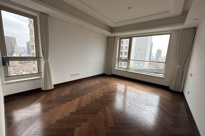 2 Brs, 2 Baths, 140 sqm with Gym/Swimming Pool @ Middle Huaihai Metro L13
