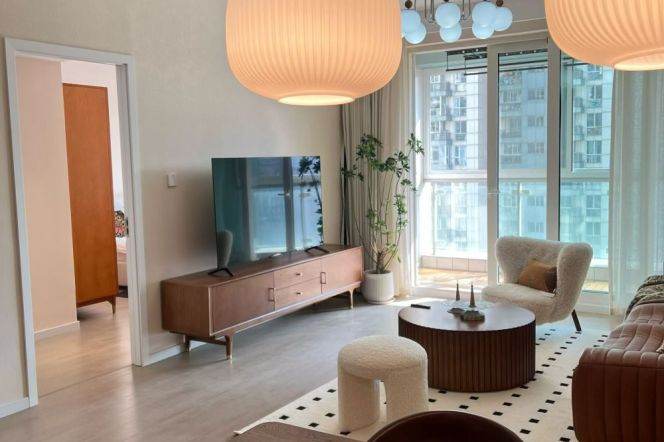 2 Brs, 2 Baths with Double Balconies, 120 sqm @ Jiashan metro L9&12