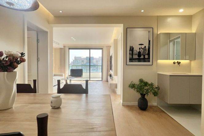 Modren 2brs with floor heating and balcony Nearby Jing an temple