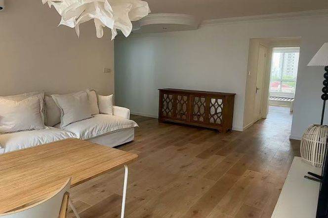 2 Brs, 2 Baths with Open Balcony, Wall heating @ Jiashan metro L9&12