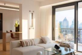 Beautifully Renovated 3BR 2BA 175m² Residence on the Bank of Suzhou Creek