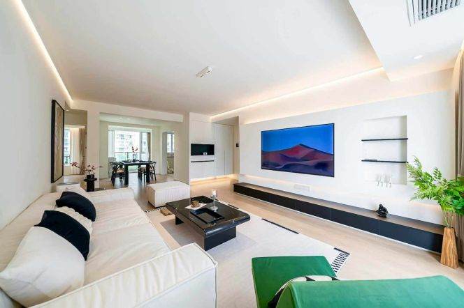 Spacious 3Br,with outdoor balcony,Zhong Shan Park station,L2,3,4