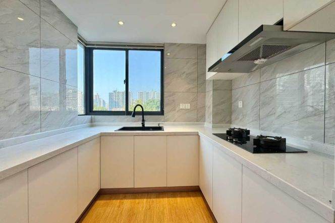 2BR 2BTH w/ Floor heating nr NanJing West RD